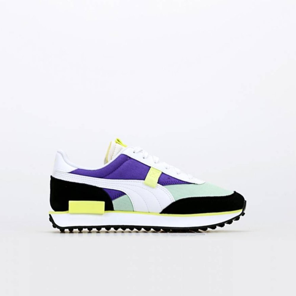 Puma Future Rider Play on Jr. New. Kids Size: 4y